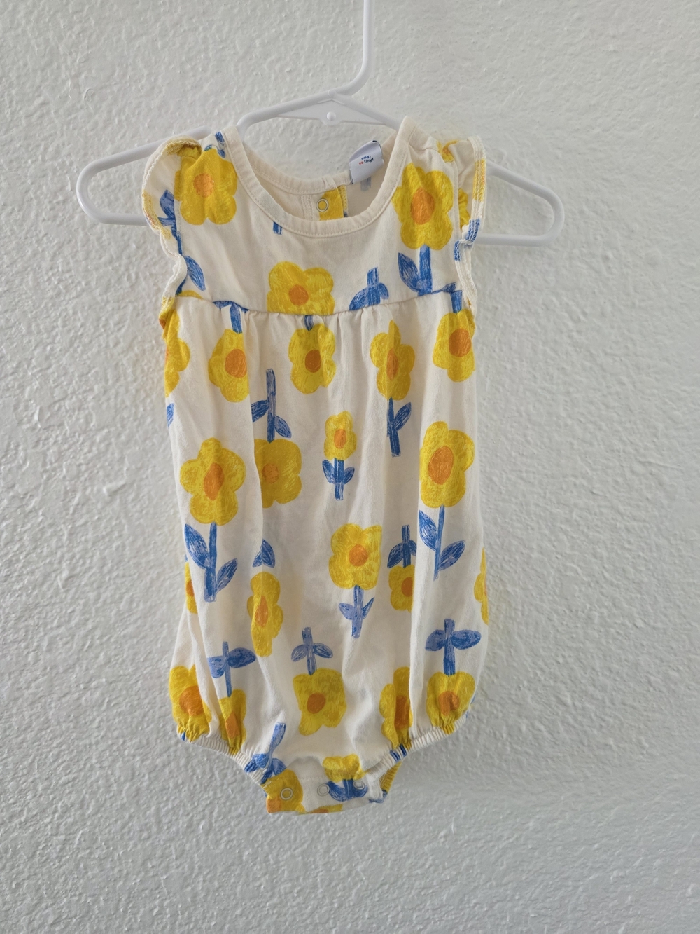 Old Navy Cream Sleeveless Floral Baby Bodysuit with Yellow Flowers